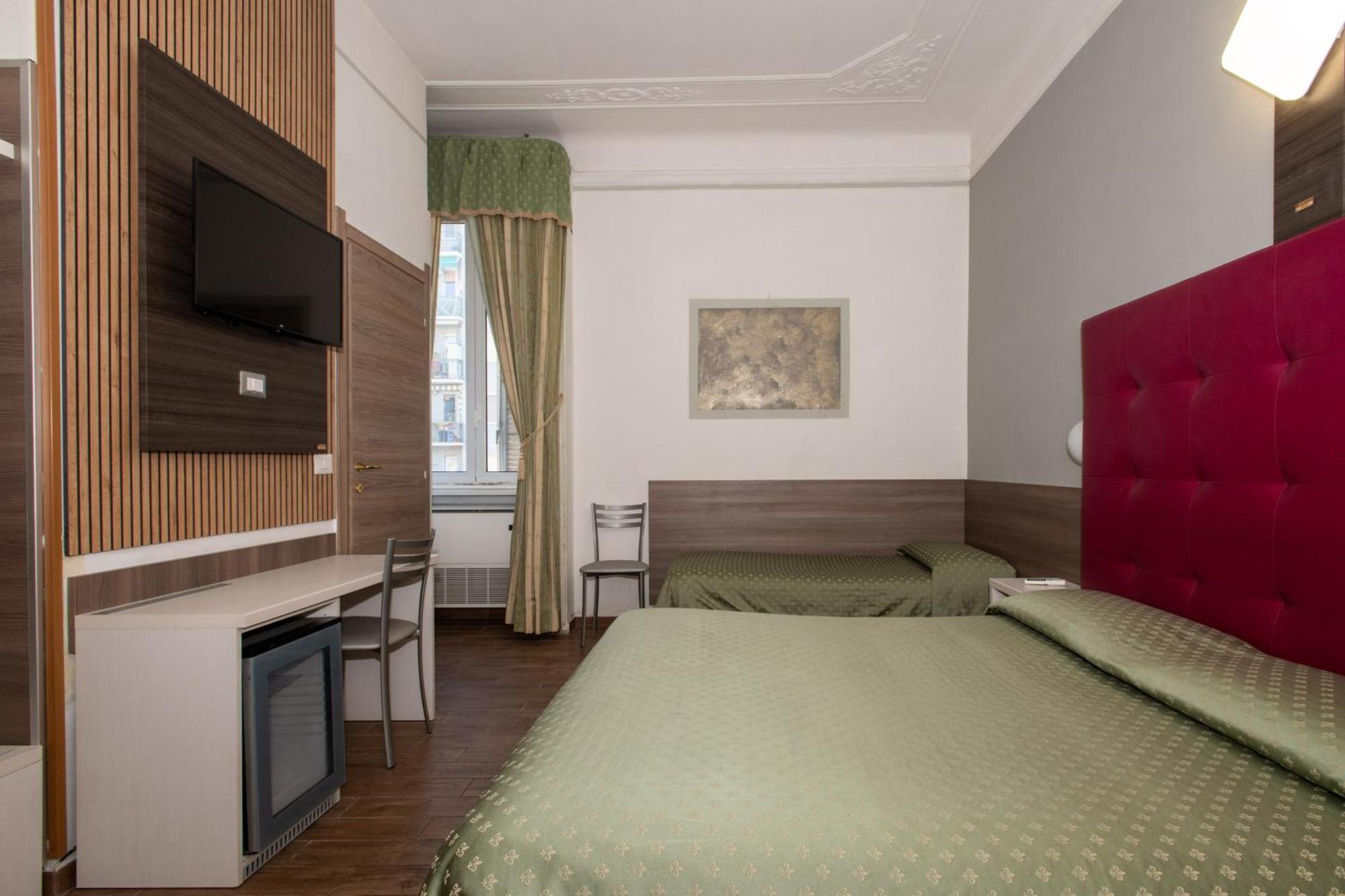 Hotel Piola Milan Luaran gambar