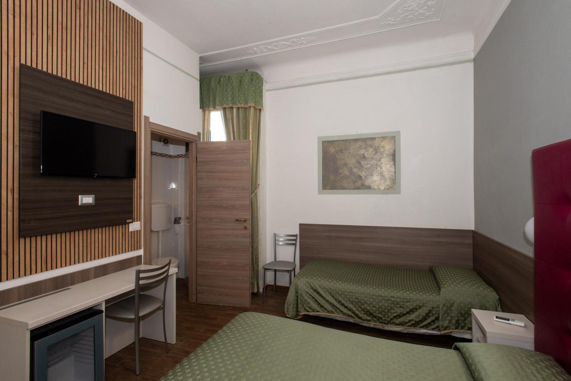 Hotel Piola Milan Luaran gambar